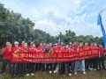 昶豐周末辦公室人員出動， 現(xiàn)摘現(xiàn)吃桂味荔枝， 解鎖夏日團建快樂！
